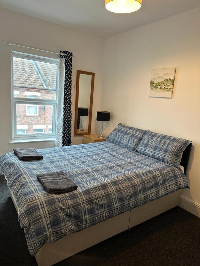 Luton Home Near Airport Private & Shared Bathroom Option Exteriér fotografie