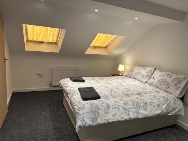 Luton Home Near Airport Private & Shared Bathroom Option Exteriér fotografie